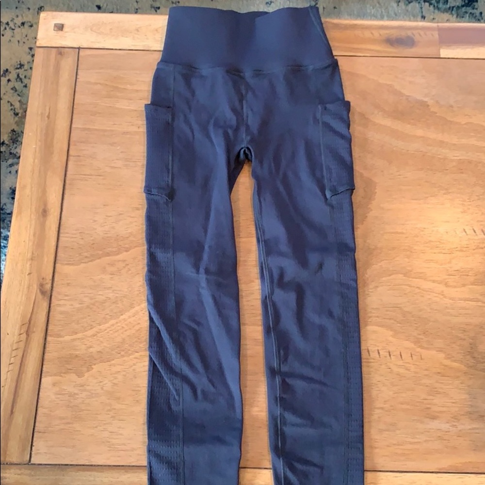 Navy Sculptknit Fabletics 7/8 legging